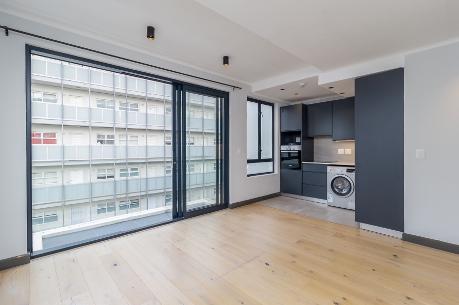 To Let 1 Bedroom Property for Rent in Green Point Western Cape